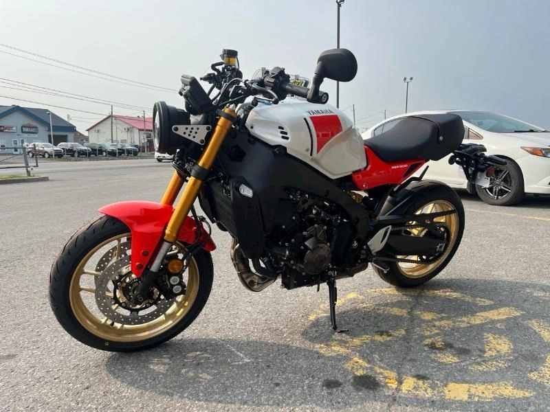 Yamaha Xsr900 2025 alt