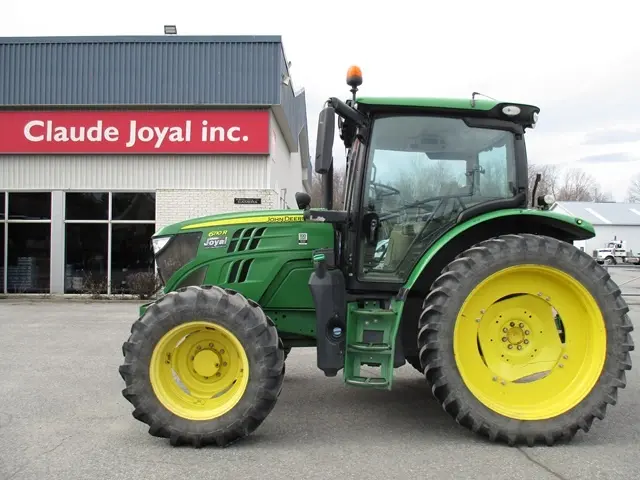 2018 John Deere 6110R