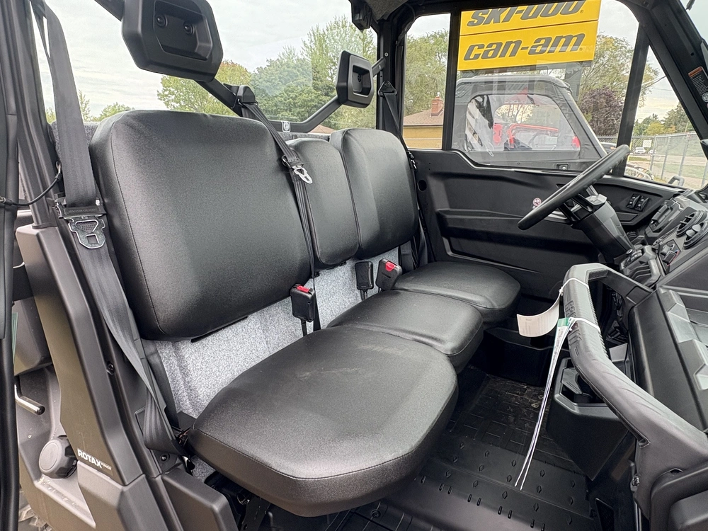 2026 Can-am Def Dpscab 65 Hd9 alt