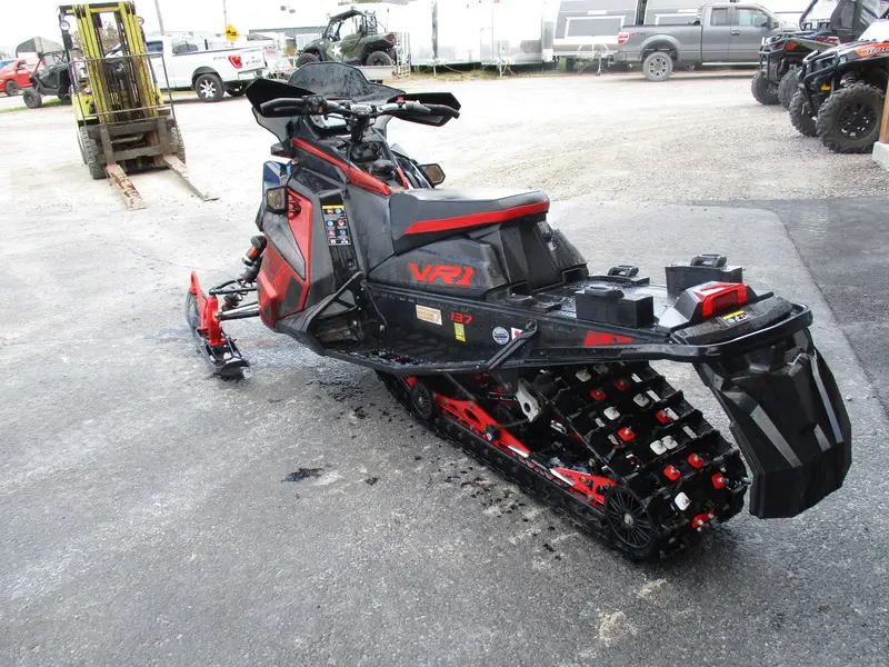 2025 Polaris matryx VR1 BOOST 850