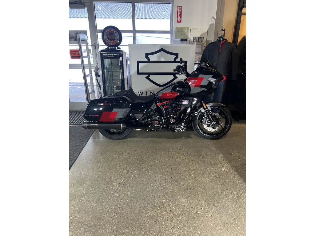 2025 Harley-Davidson CVO ROAD GLIDE ST 