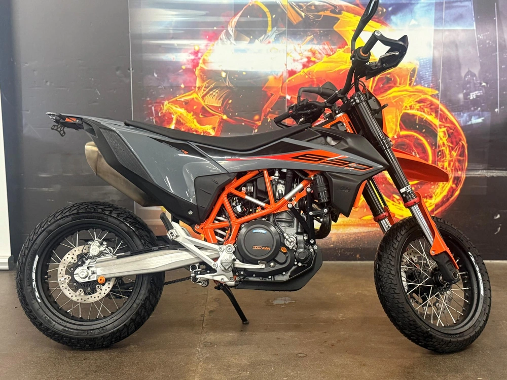 Ktm 690 Smc R 2021 alt