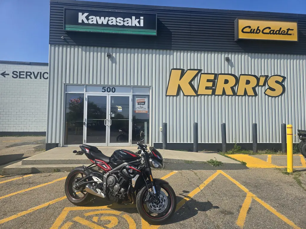 2021 Triumph STREET TRIPLE R 765R