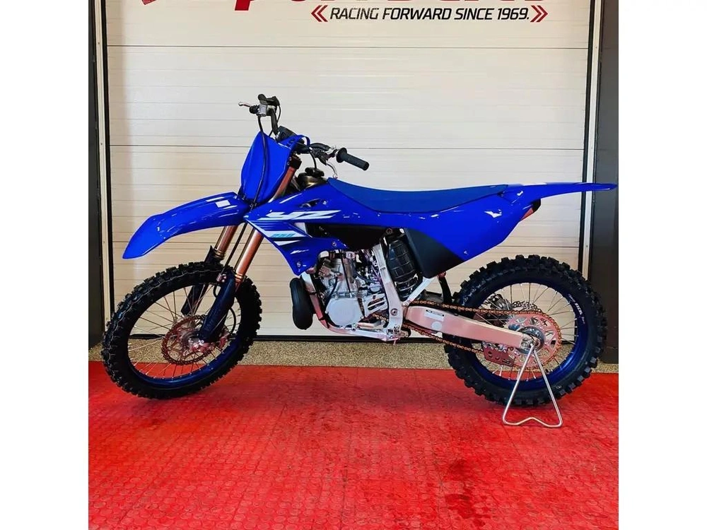 2024 Yamaha Yz250x alt