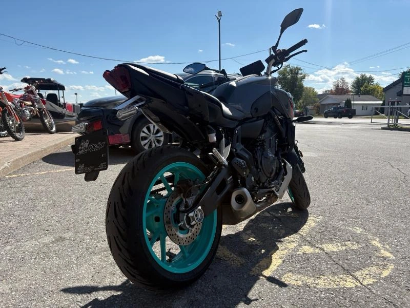Yamaha Mt-07 2023 alt
