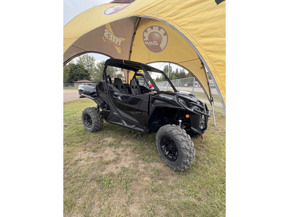 2026 Can-am Com Xt 700 alt