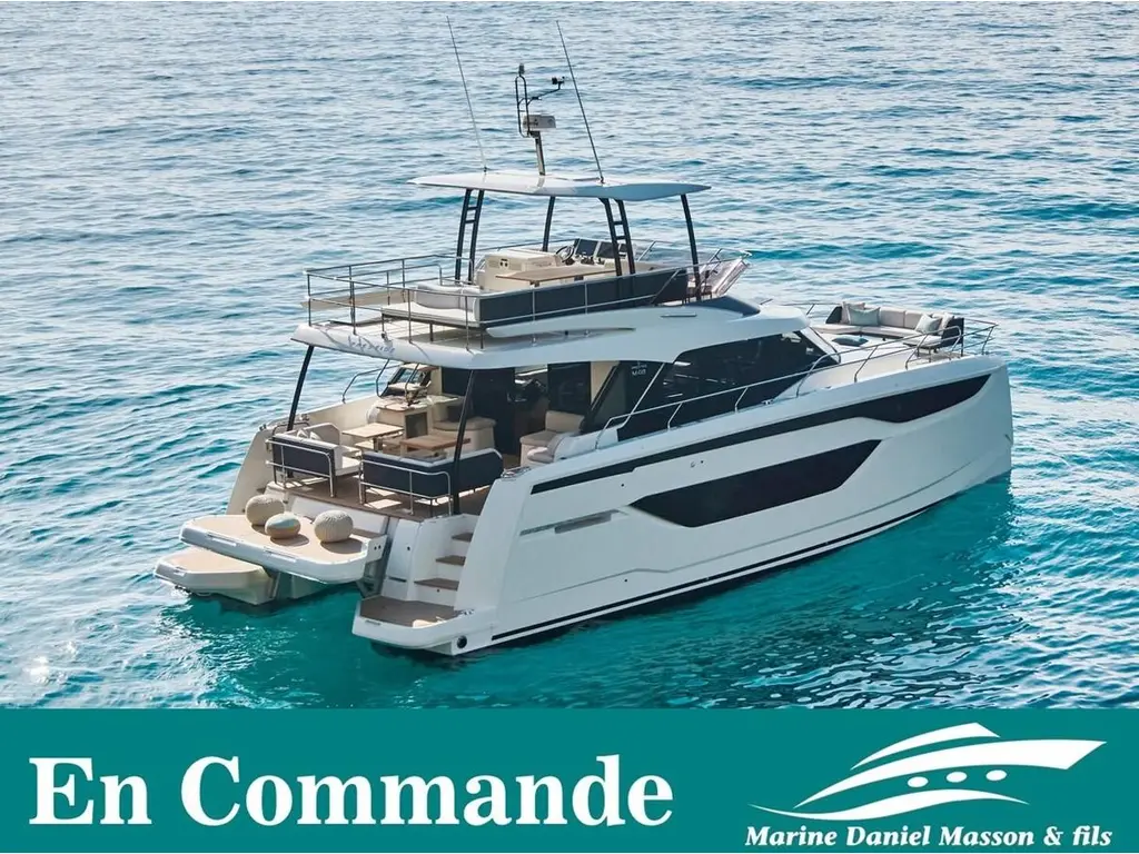 2026 Prestige Yachts M48