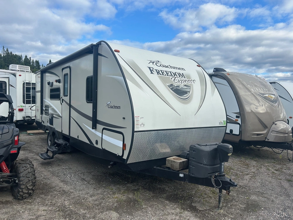 Coachmen Freedom Express 24se 2018 alt