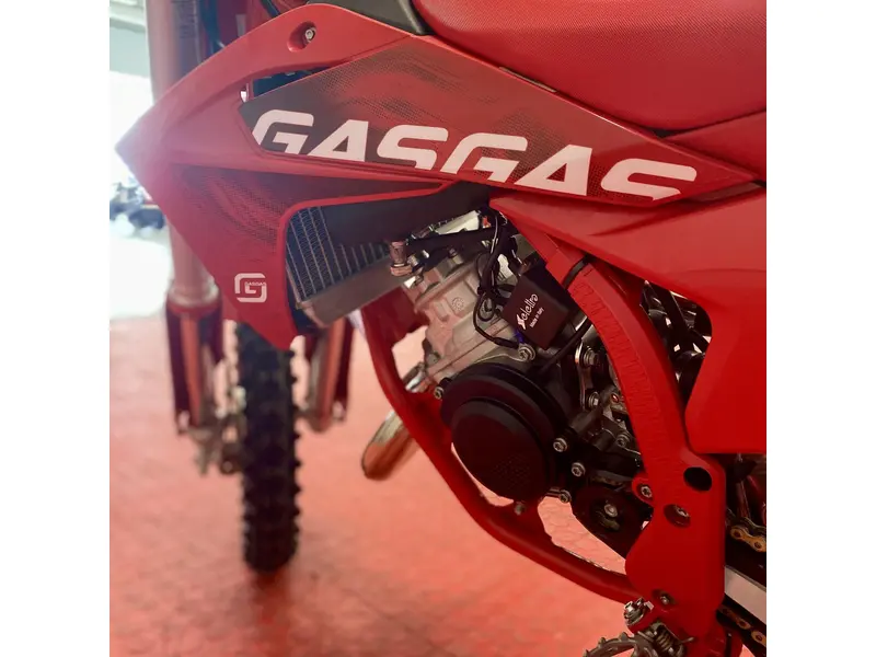 2025 GASGAS MC 50 thumbnail 8