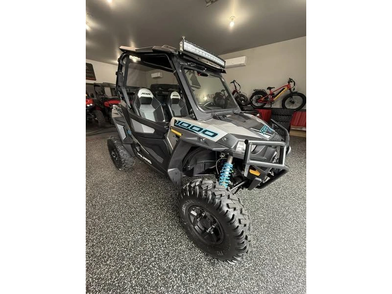 2020 Polaris Rzr 1000s alt