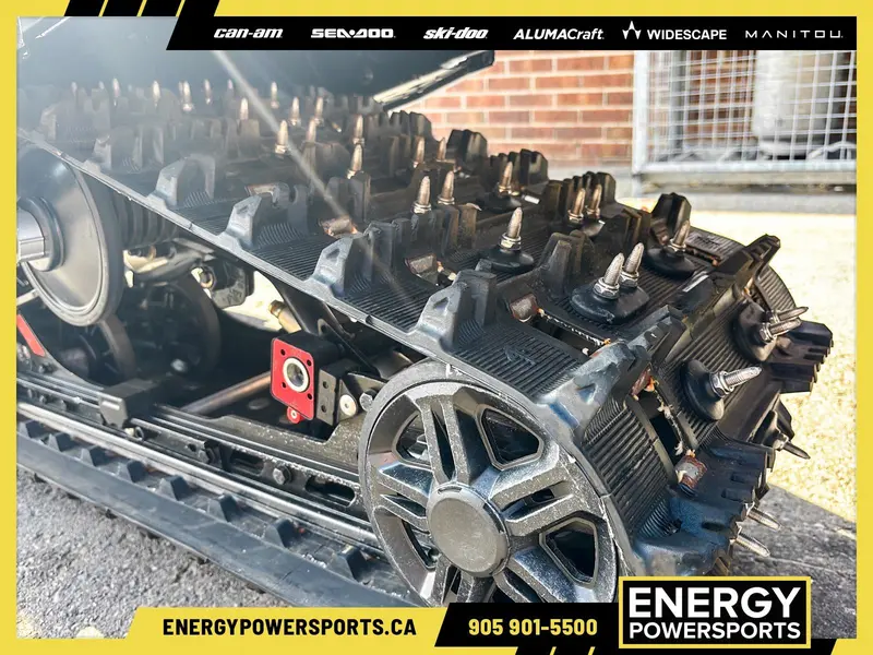 2024 Ski-Doo SM MXZ XRS 850 BK 137 1.5I SAS HUB 24