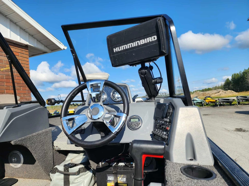 2019 Lowe Boats Fish & Ski 1625 alt