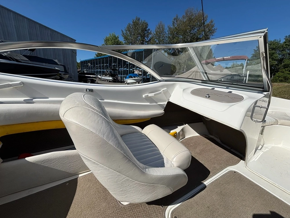 2005 Glastron Sx 170 Mercury Optimax 135 alt