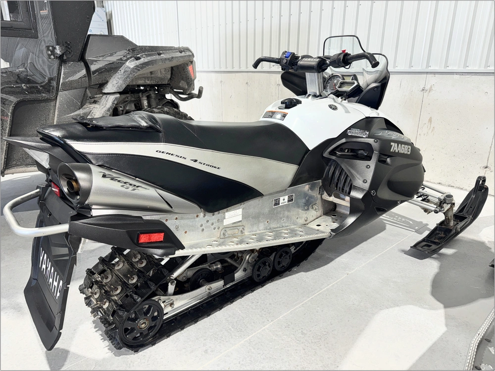 2010 Yamaha Vector Gt alt