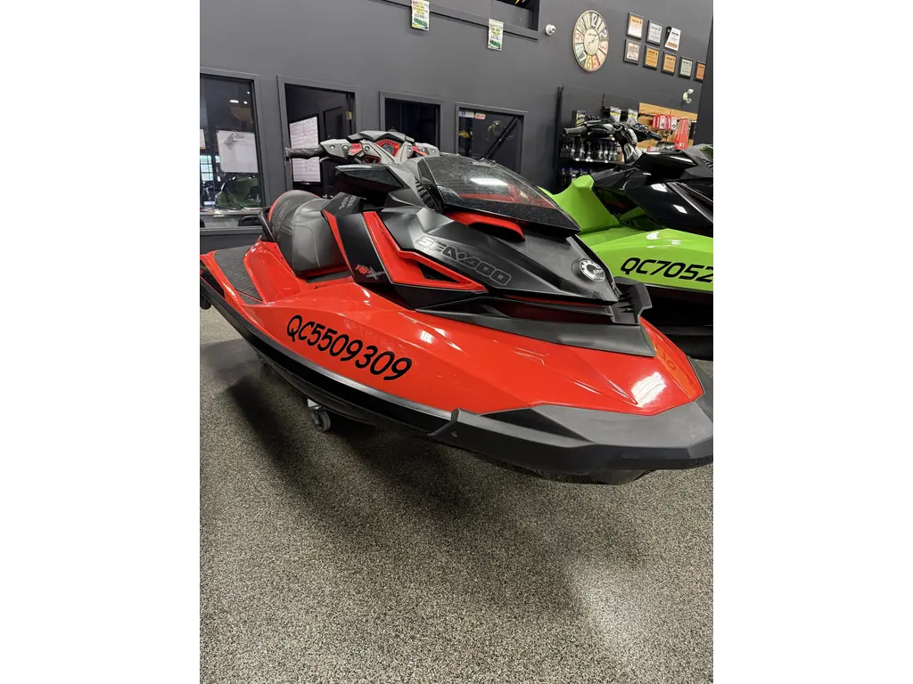 2017 Sea-Doo/BRP RXP-X 300 SAVE $2000 RABAIS