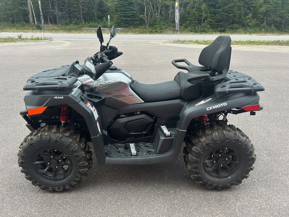 Cfmoto Cforce 600 Touring 2025 alt
