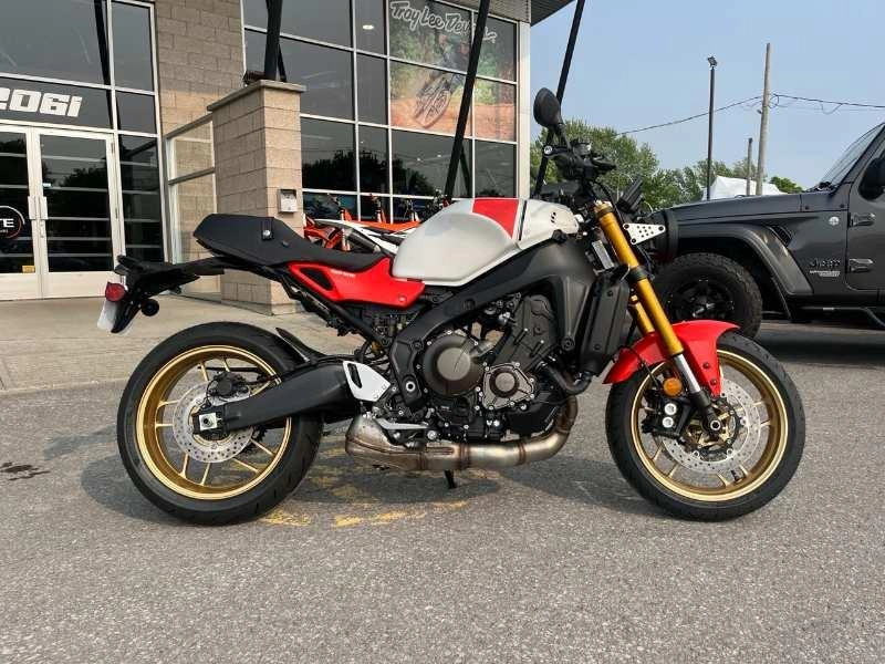 Yamaha Xsr900 2025 alt
