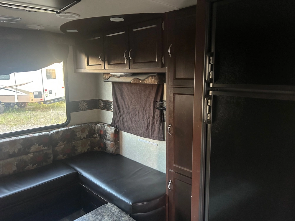 Crossroads Rv Slingshot 25r 2012 alt