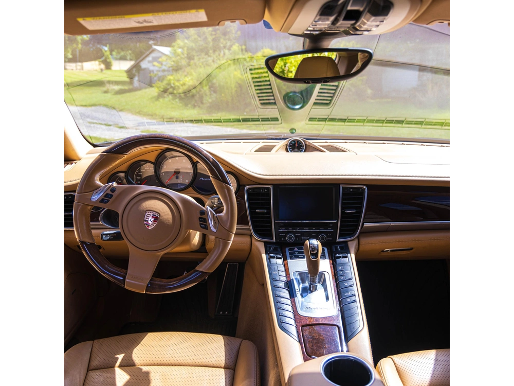 2010 Porsche Panamera 4s alt