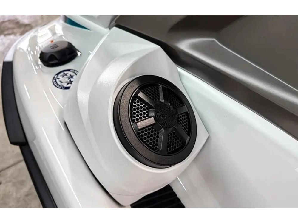 2023 Yamaha Vx Deluxe Audio alt