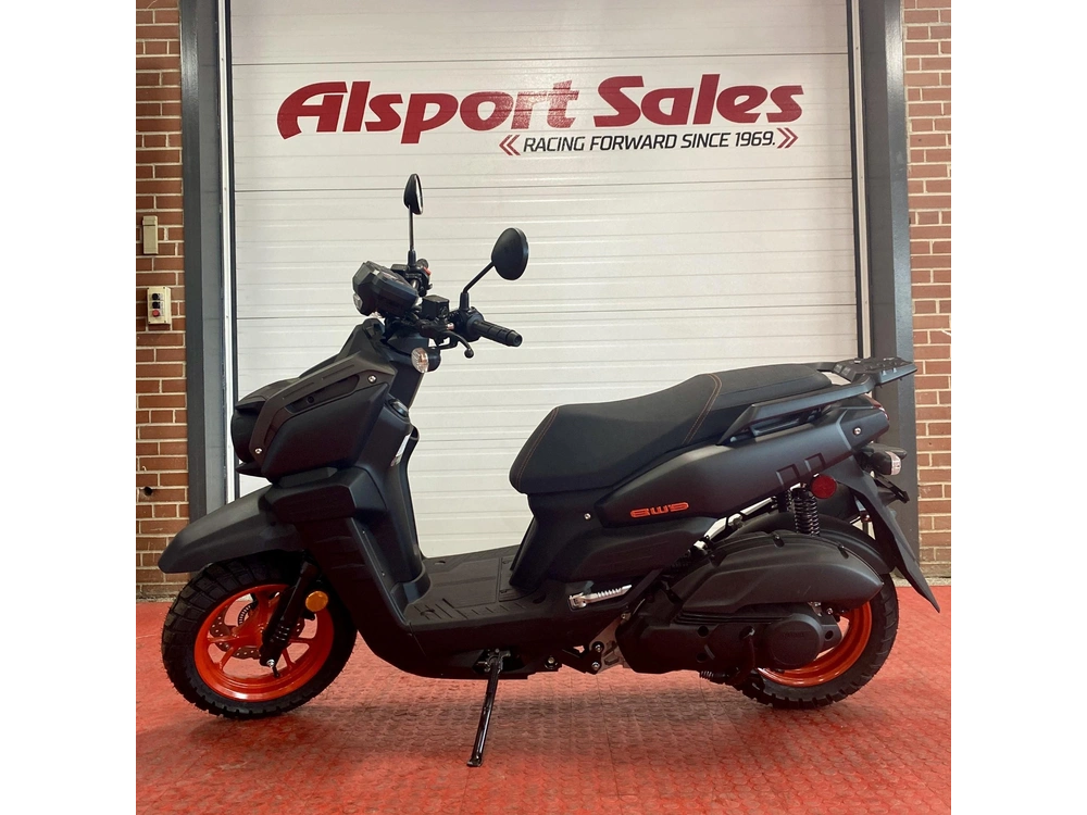2025 Yamaha Zuma 125 alt