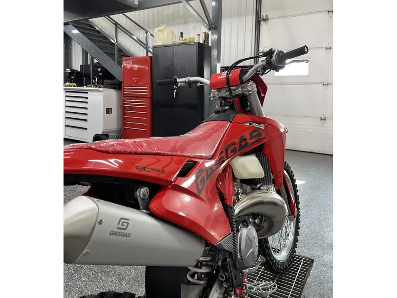2025 GASGAS EC 250