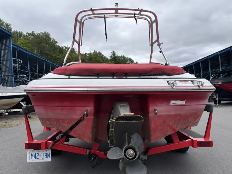 Four Winns H200 VOLVO PENTA 4.3L 2009