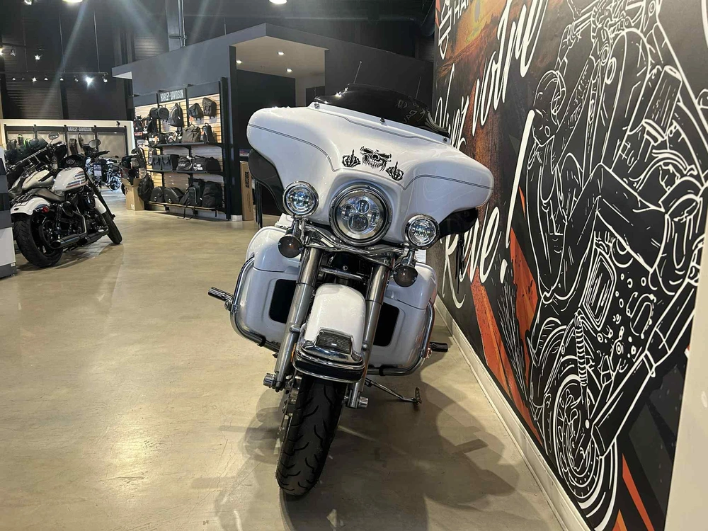 Harley-davidson Flhtcu 2013 alt