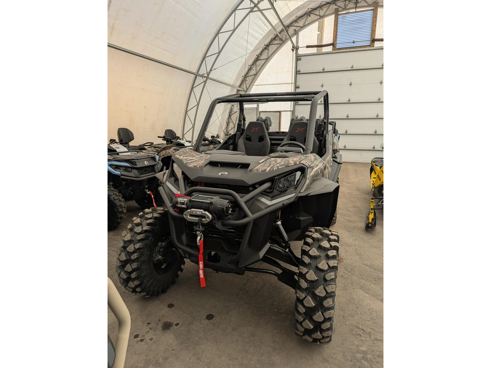 2026 Can-am Commander Xmr alt