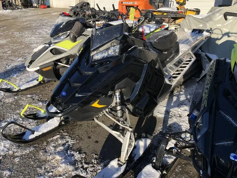 2019 Polaris 850 PRO-RMK® 174 3" SC Select