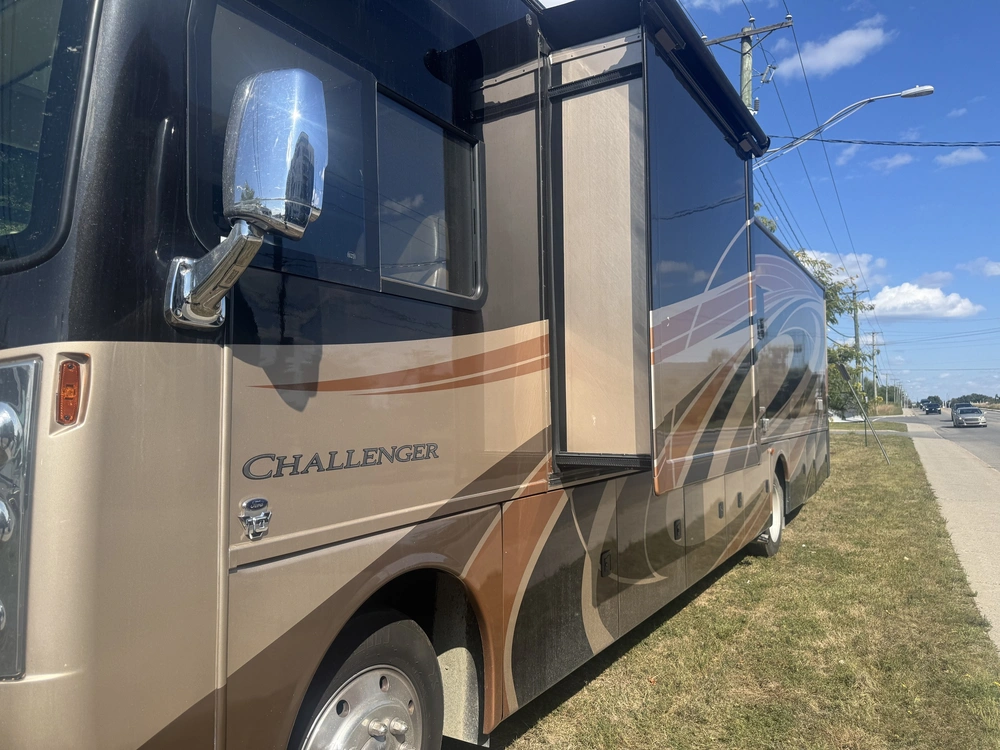 Thor Motor Coach Challenger 37 Yt 2017 alt