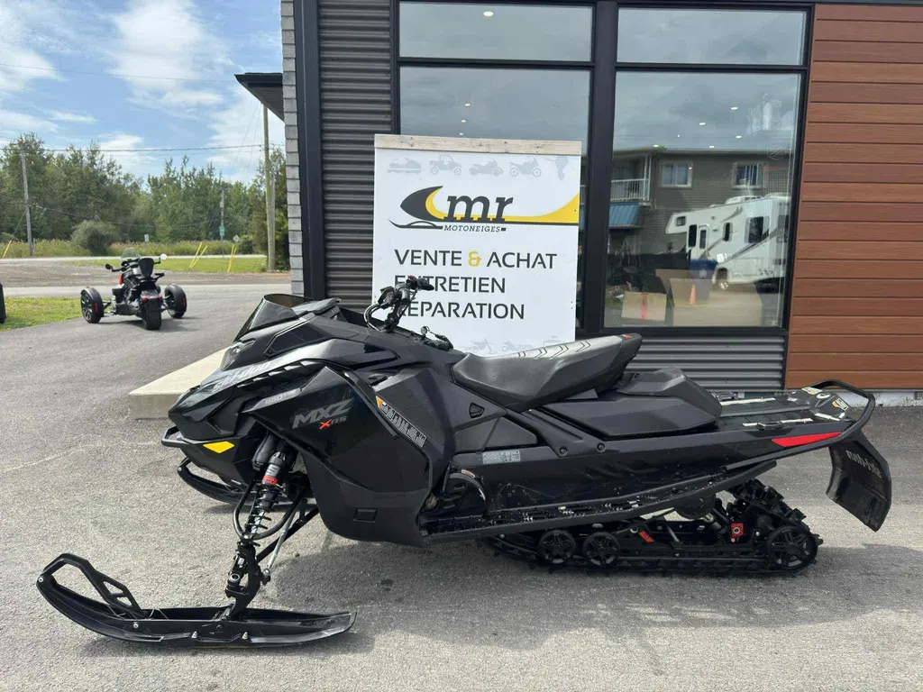 2024 Ski-Doo MXZ XRS 850 E-TEC