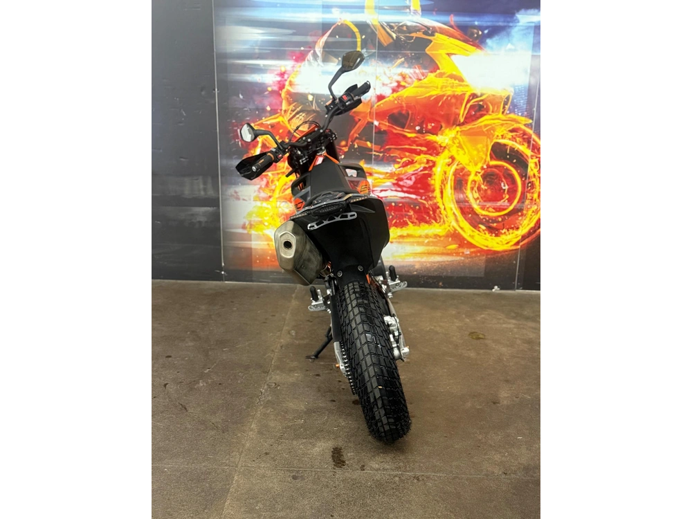 Ktm 690 Smc R 2021 alt