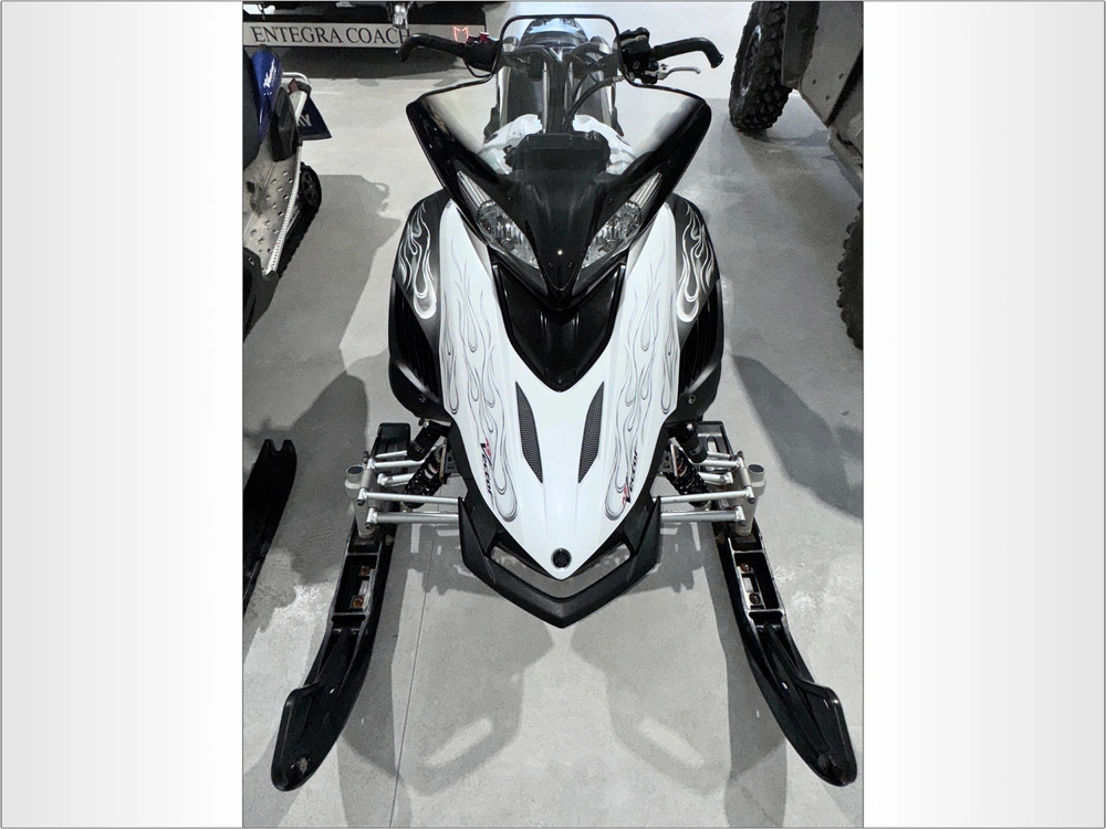 2010 Yamaha Vector Gt alt