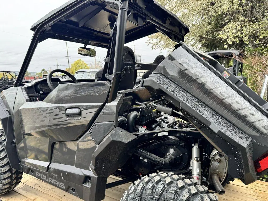 2025 Polaris General XP 1000 Ultimate 
