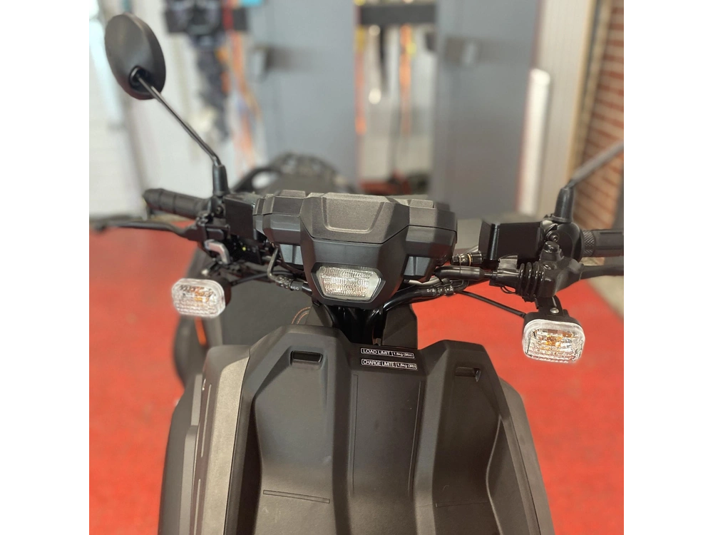 2025 Yamaha Zuma 125 alt