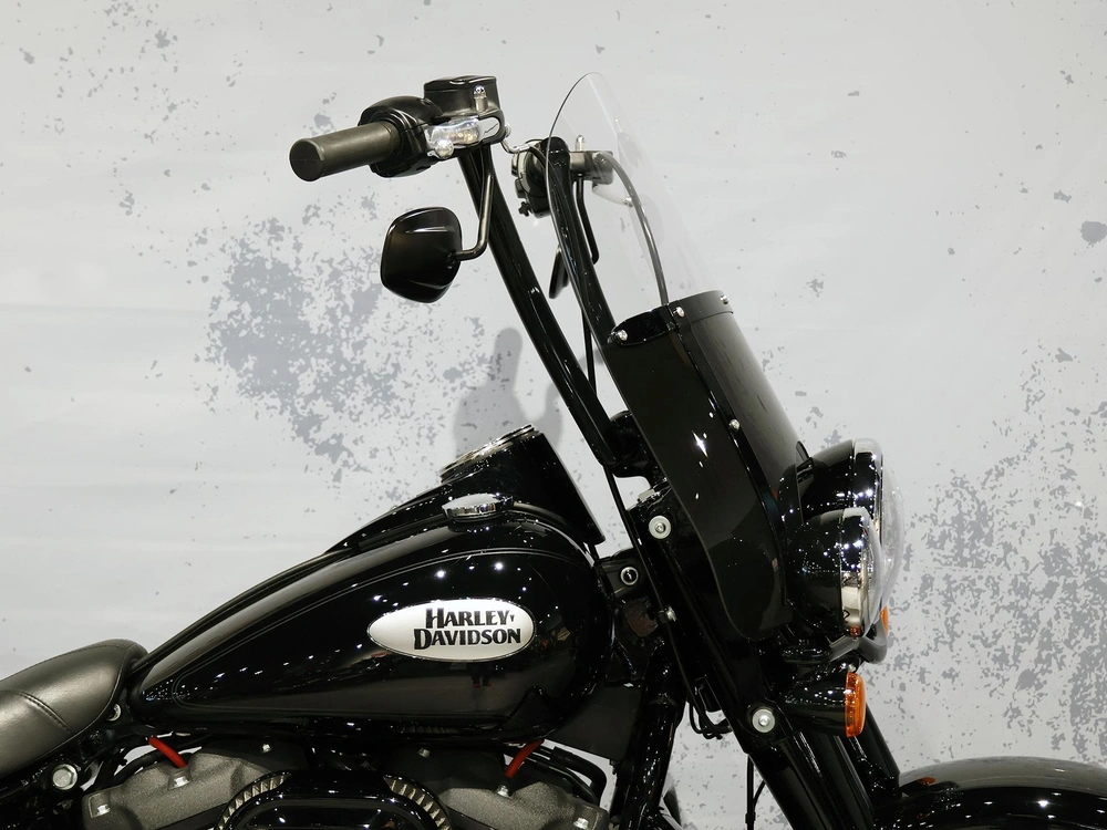 Harley-davidson Heritage Classic Flhcs 2023 alt