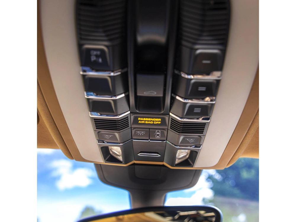 2010 Porsche Panamera 4s alt