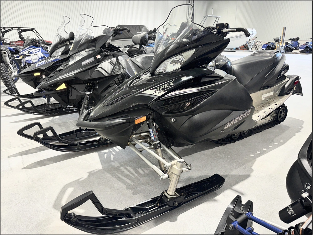 2012 Yamaha Apex alt