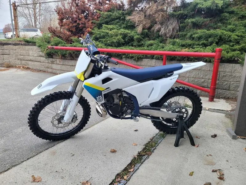 2025 Husqvarna TC 300 thumbnail 2