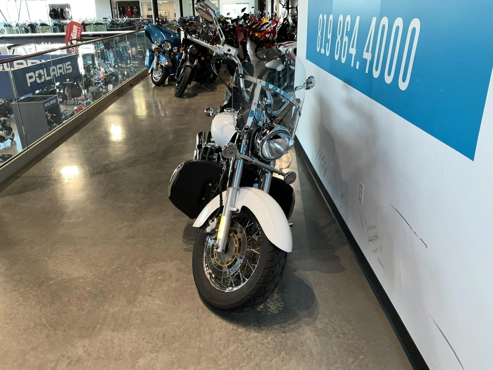Yamaha Xvs1100 2006 alt