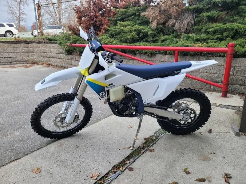 2025 Husqvarna FX 350 thumbnail 2