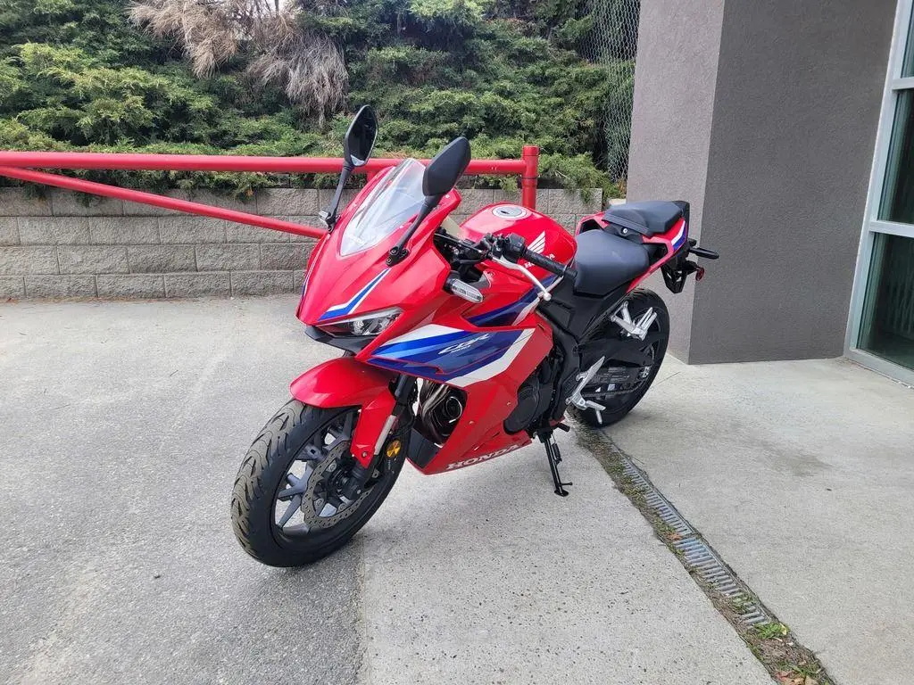 2025 Honda CBR500R 
