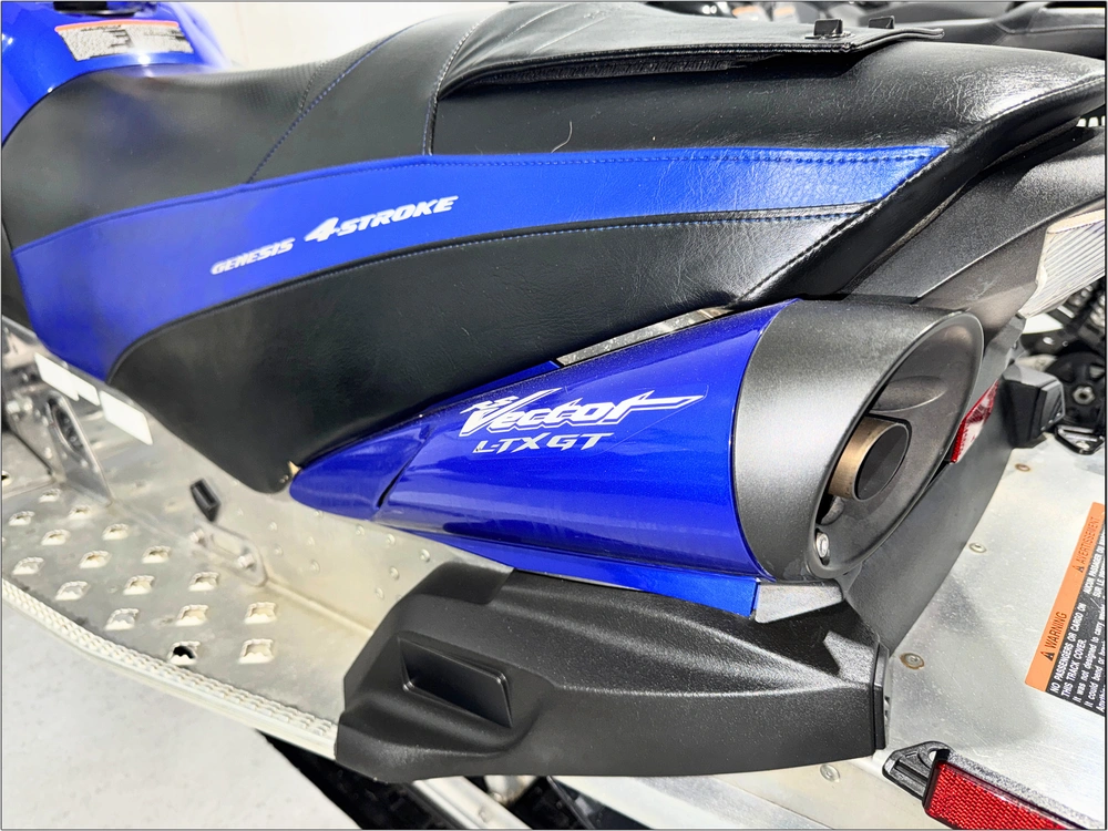 2010 Yamaha Vector Ltx G alt