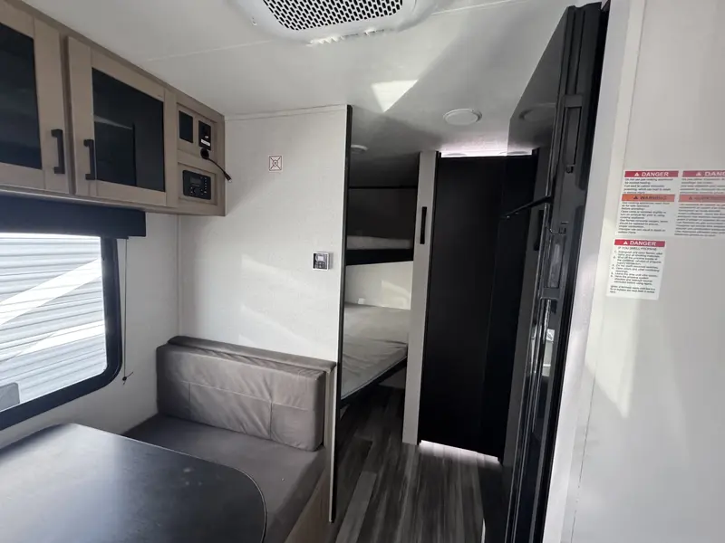 2026 Jayco JAY FLIGHT SLX 211MB