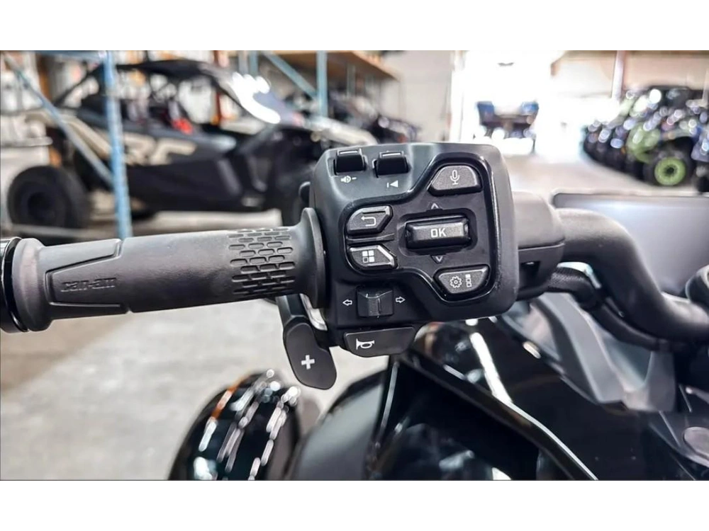 2023 Can-am Spyder F3-s alt