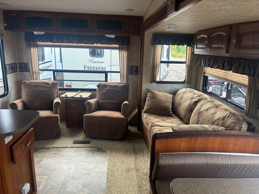 Keystone Rv Cougar 26sab 2011 alt