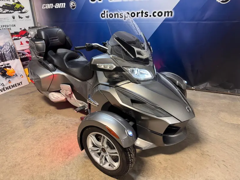 2011 Can-Am SPYDER RT BASE SM5