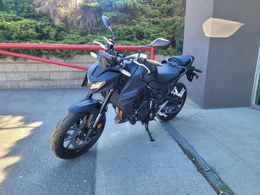 2025 Honda CB750 