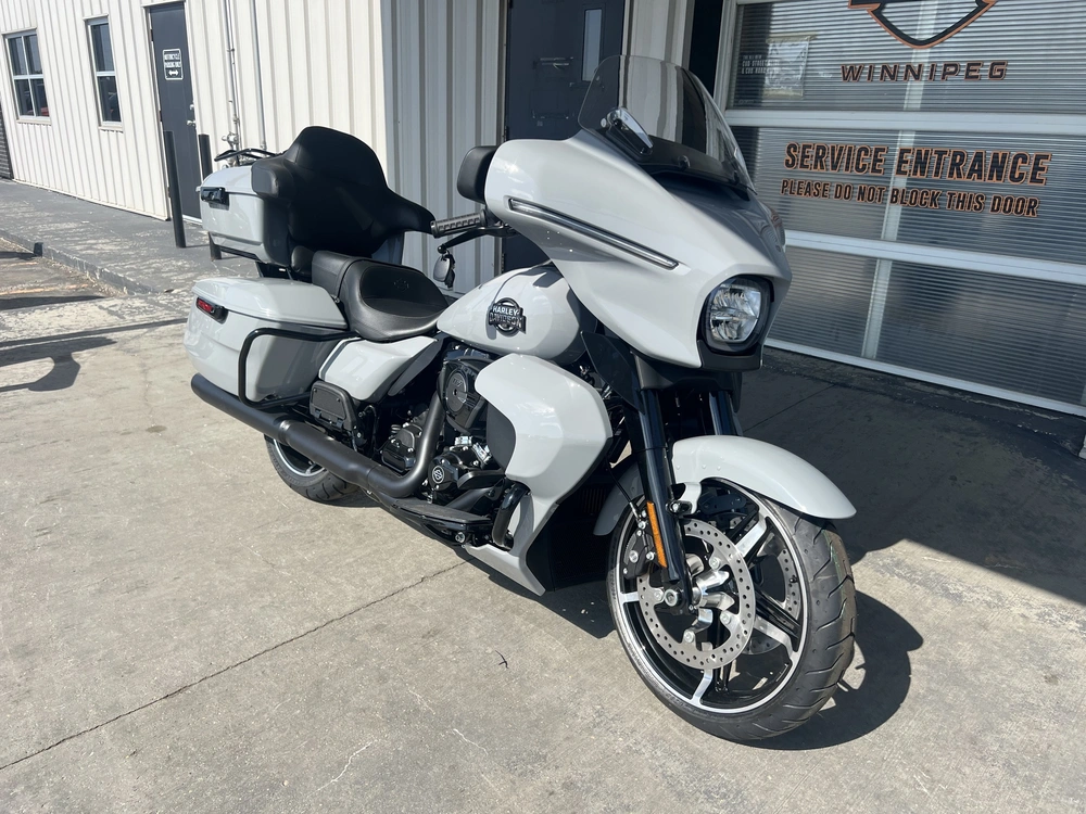2025 Harley-davidson Street Glide Ultra alt